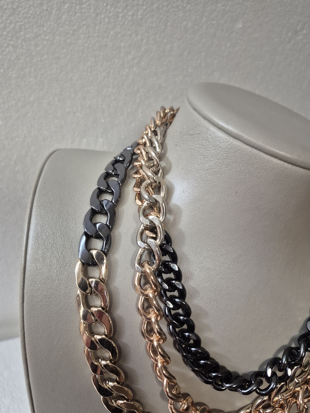 Layered Multi-Tone Chain Necklace - Picture 3 of 5